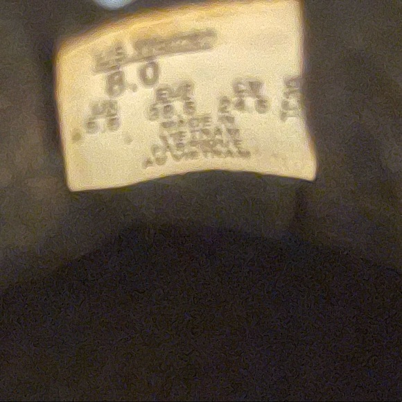 Used - Picture 4 of 4